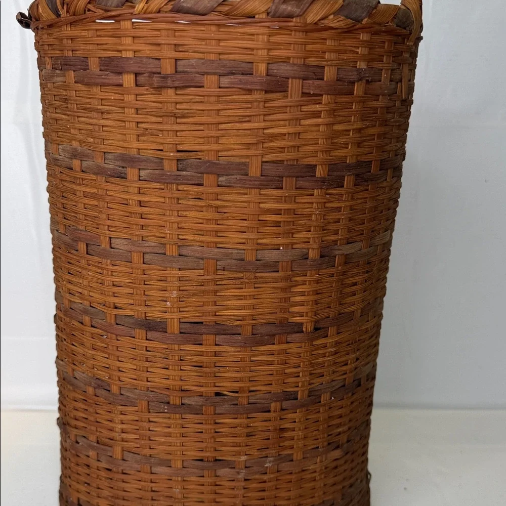 Source Unknown Rustic Brown Woven Basket 12x7 with Handles